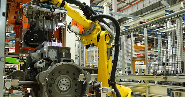 顶博电力与您一起探索重庆康明斯新基地发动机装配线的秘密!