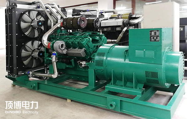 如何保持柴油发电机组的电压水平恒定?一文为您解读
